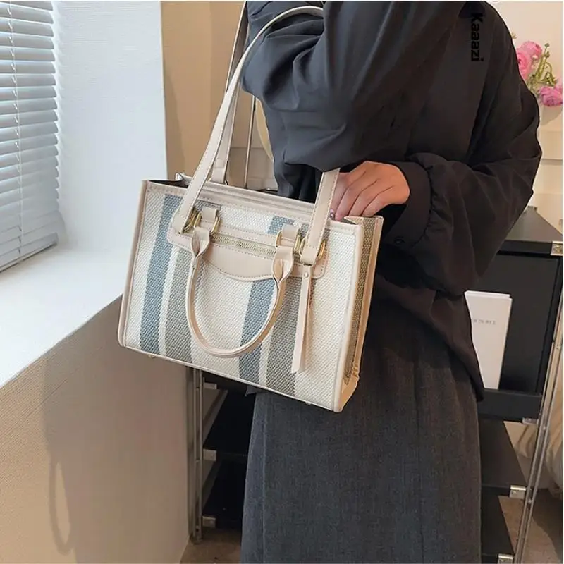 

Shopping Handbag Luxury Designer Large Capacity 2023 Casuals Shoulder Bag Canvas Tote Bag New Fashion Women Work With Zipper