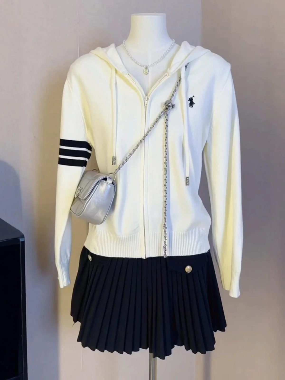 Дизайн контрастного цвета в полоску на молнии с капюшоном вязаная толстовка