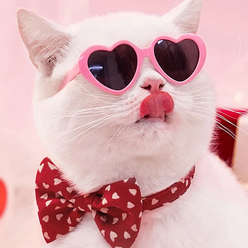 

Ins Style Pet Dog Cat Sunglasses Cute Heart Sun Flower Glasses for Puppy Kitty Pets Funny Eyewear Photos Props Party Decoration
