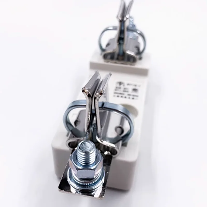 Блок предохранителей NT1 RT16-1 фабрика керамических приборов (SiSt201) подходит для