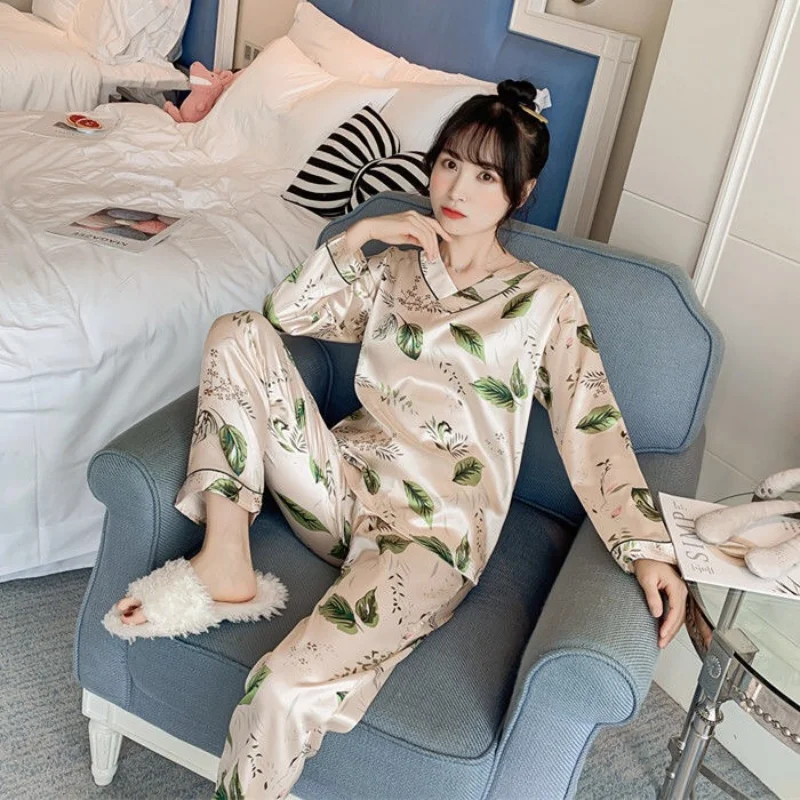 Ladies ice silk pajamas spring and autumn long-sleeved thin section sweet imitation silk home clothes two-piece suit