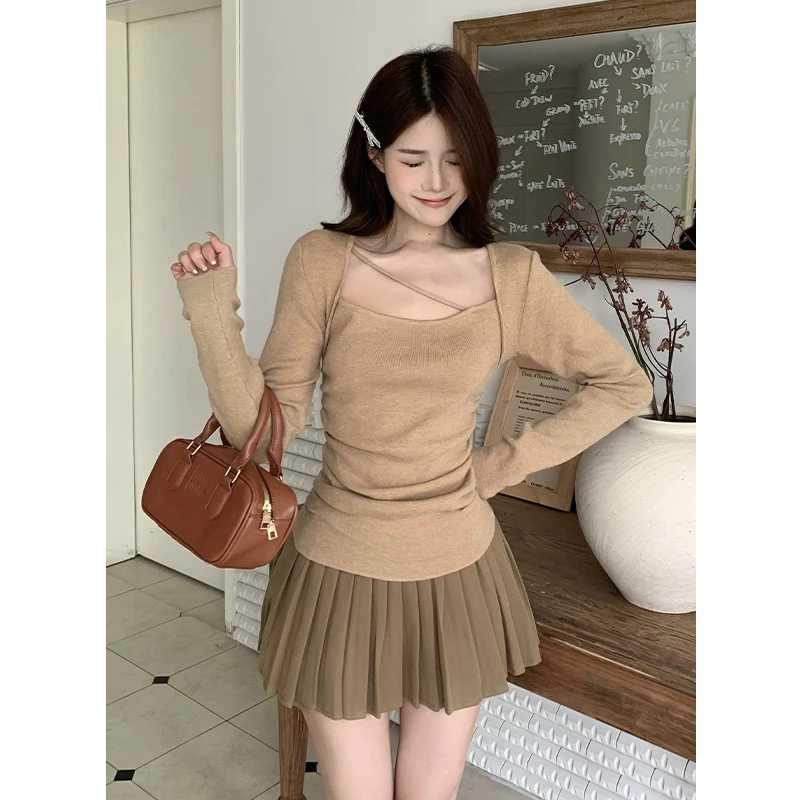 

Pleated Slim-Fit Knitwear Sweater