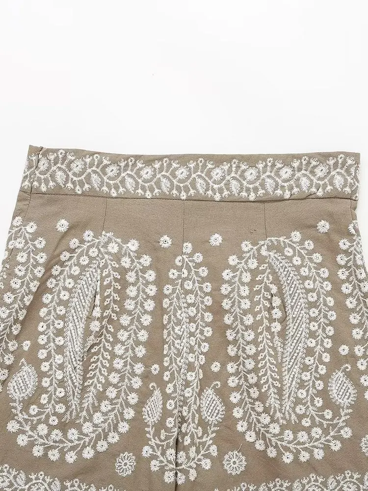 Withered Moroccan Bohemia Retro Casual Summer Shorts Embroidery Hollow High Waist Cotton Bermuda Shorts Women