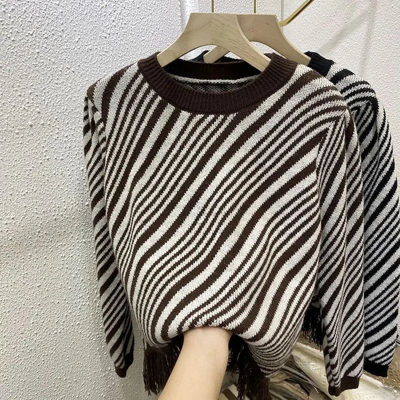

Fall New Niche Diagonal Stripe Knitwear for Women with Long Sleeves Bumping Color Soft Waxy Sweater Top