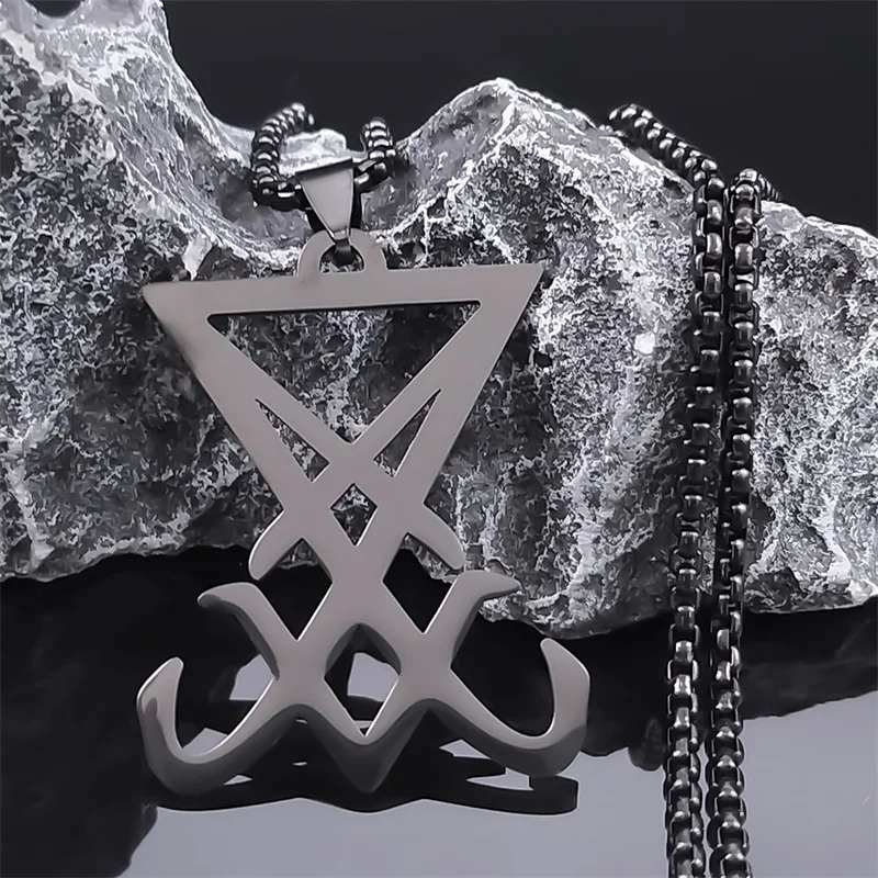 Длинное ожерелье со скрытым дьяволом из нержавеющей стали