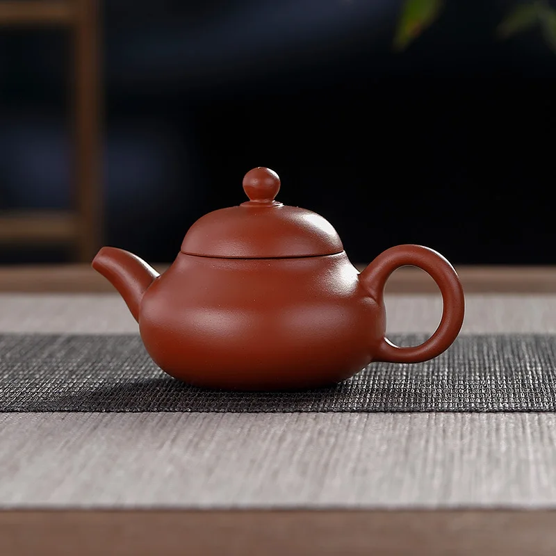 

Фиолетовый чайник из глины Yixing