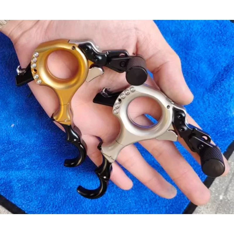 Металлический дозатор из латунной пластины с трех четырех пальцами и сменной