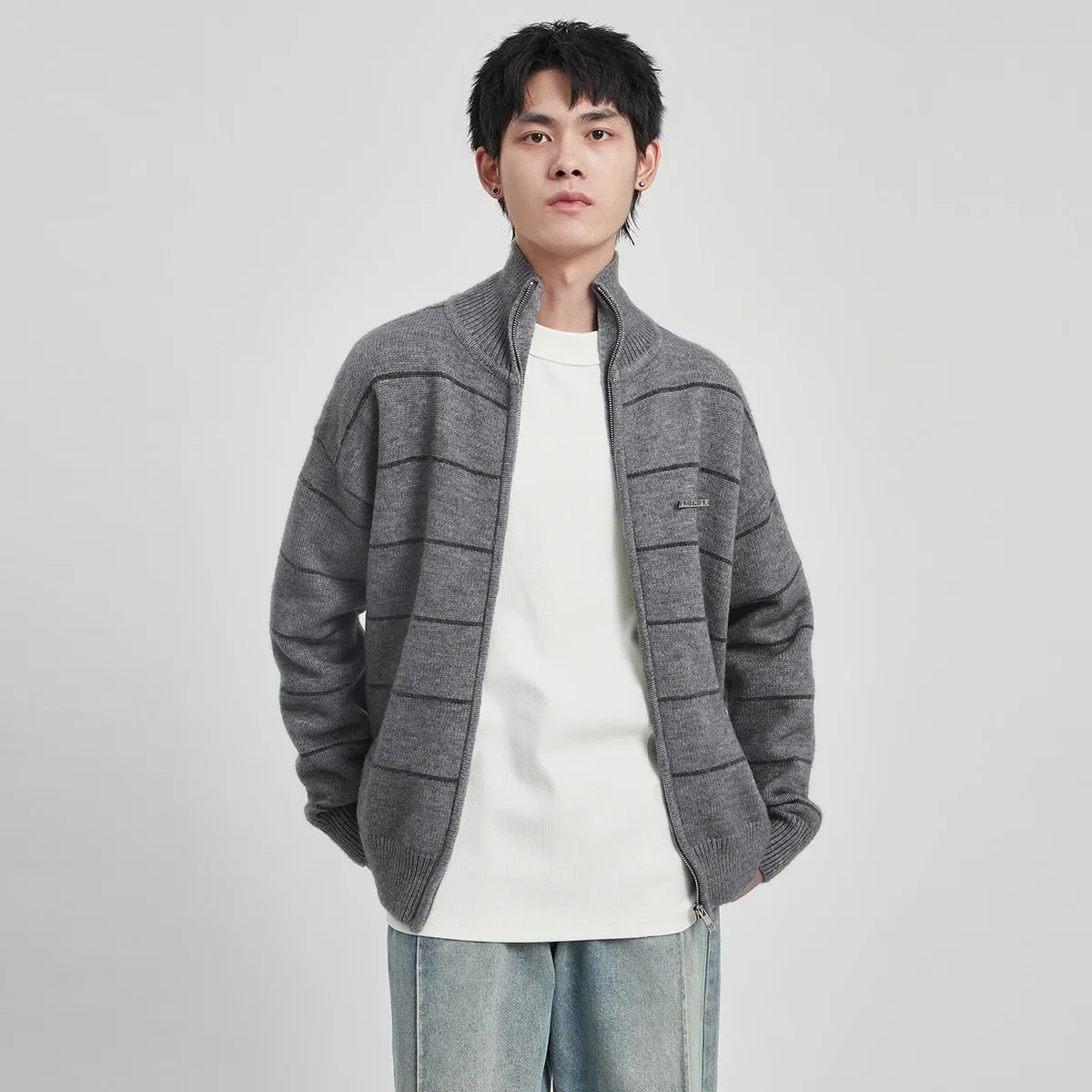 Коллекция свитеров со скидкой трикотаж в стиле N повседневный сценарий комплекты