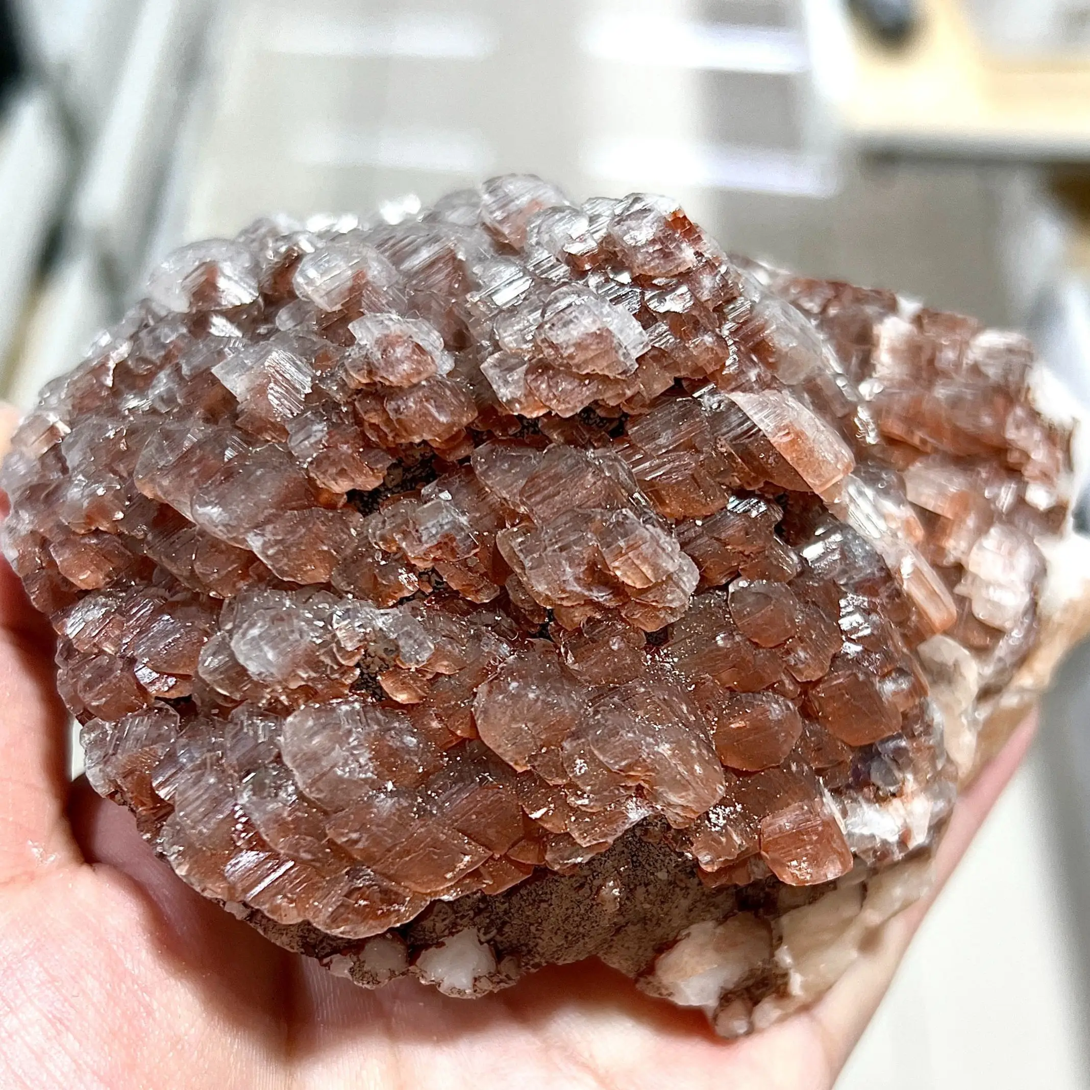 

Natural Benz Calcite Crystal Irregular Shape Raw Ore Quartz Specimens Stone Room Decorations Gift