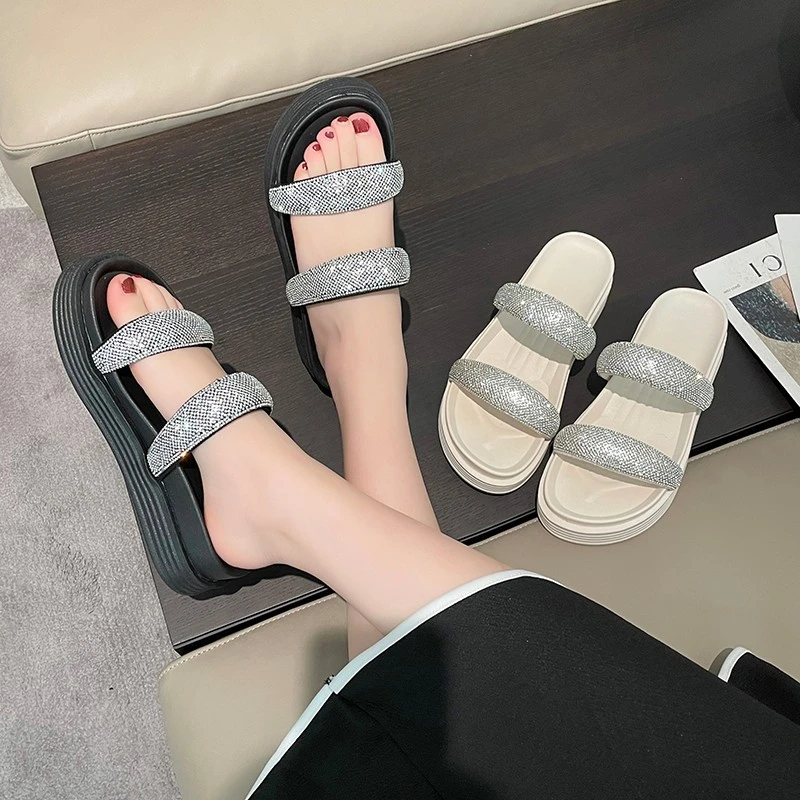 

Сланцы женские на платформе, роскошные Туфли-желе, на резиновой подошве, блестящие, из искусственной кожи, тапки с кристаллами, лето 2023