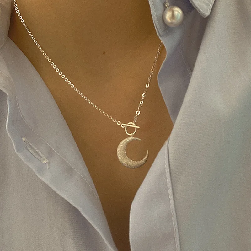 

Wave Flashing Moon Sterling Silver Tone Necklace Female Ins Niche Design Fashion Wild Collarbone OT Buckle Jewelry Gift