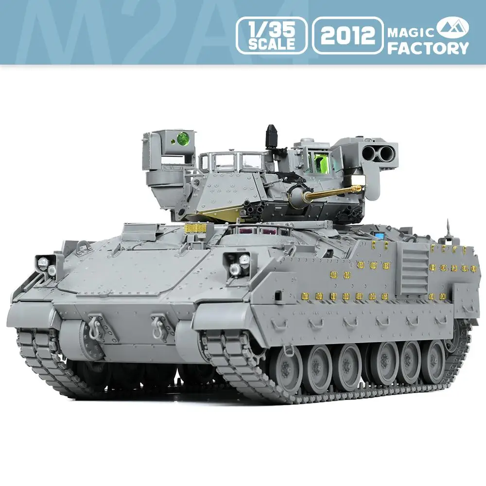 Фото MAGIC FACTORY 2012, масштаб 1/35 M2A4 Bradley IFV, с комплектом моделей CVTESS №2