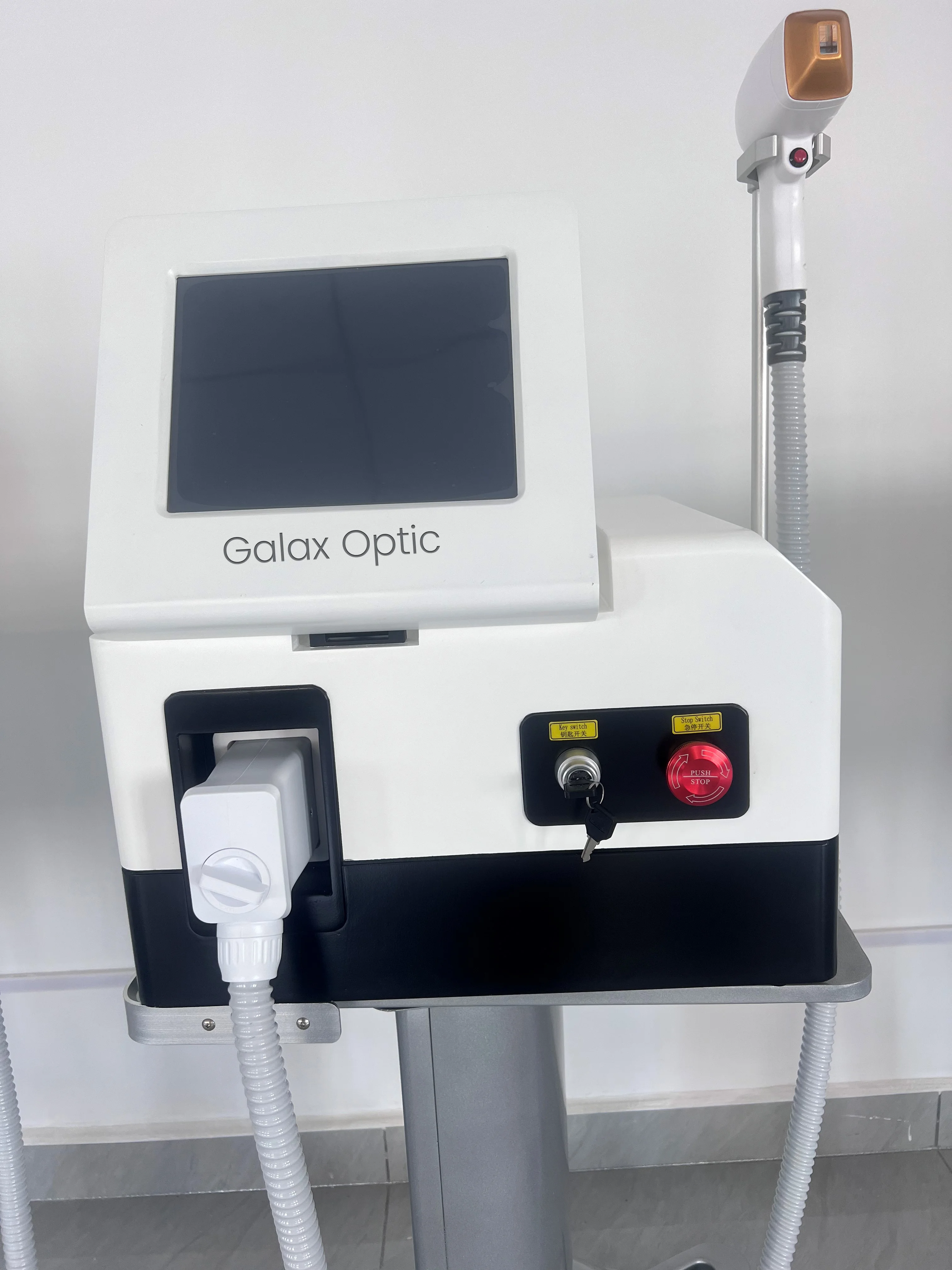 

Galax Optic Electronic light for the skin