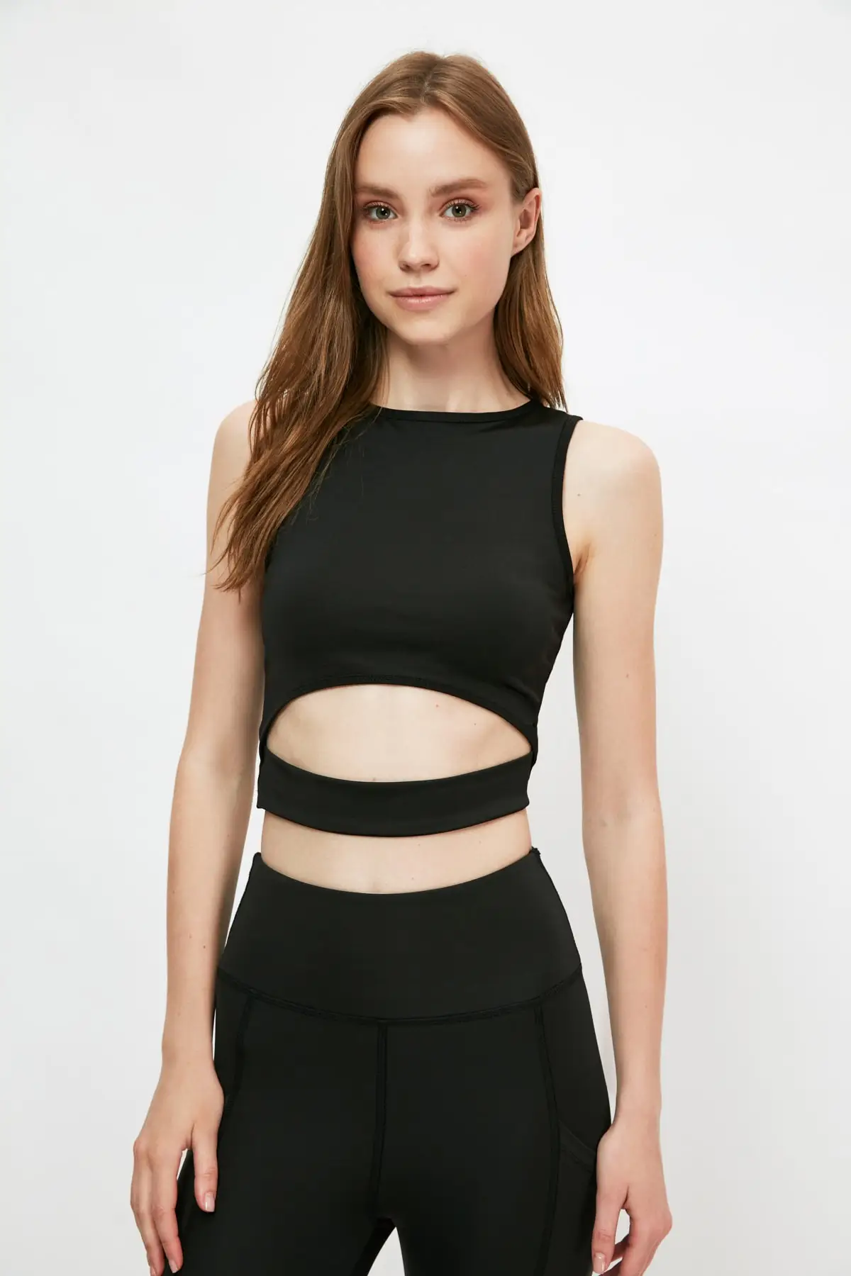 

Trendyol Cut Out Detail Sport Tops TWOSS21SS0062