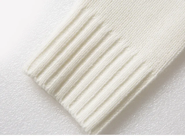 Женский трикотажный свитер на пуговицах черный или белый пуловер с длинным