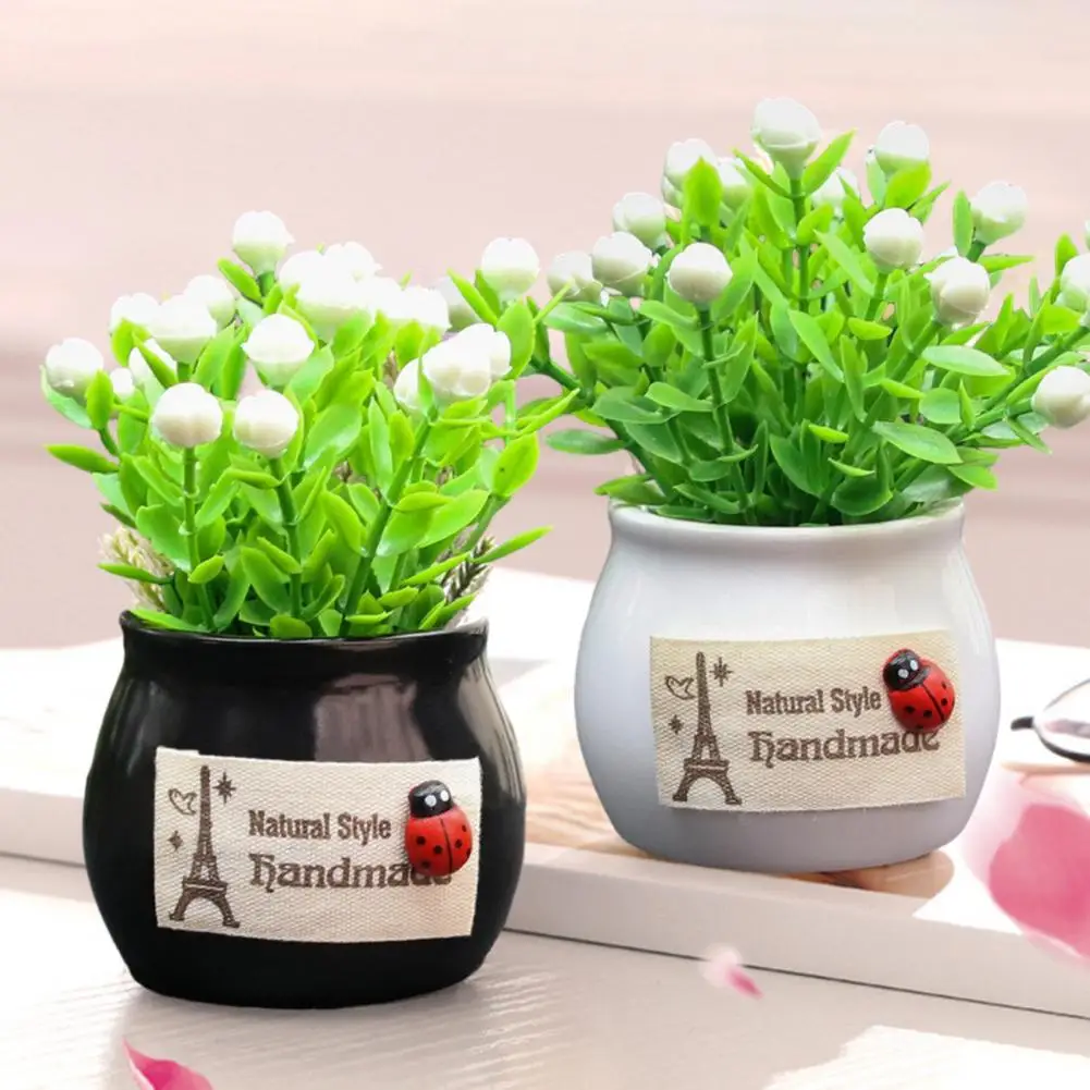 

Car Accessories Vibrant Automotive Dashboard Mini Artificial Flower Potted Plant Decoration for Car Ornament Artificial Plant