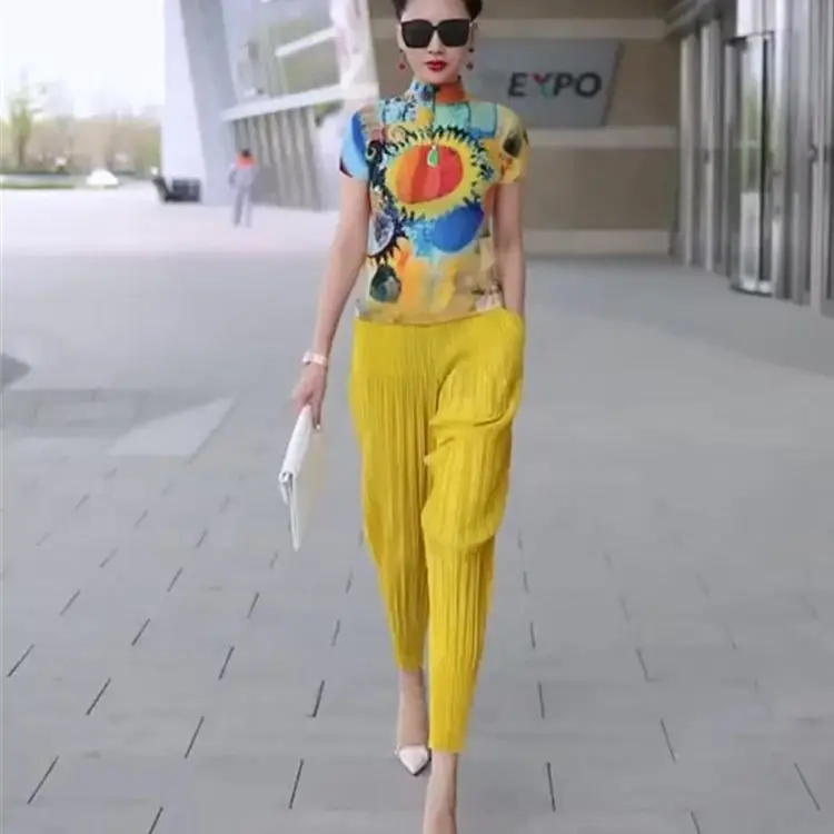 

Women 2022 Summer Fashion Pleated High Waist Harem Pants Suit Female Turtleneck Print T-shirt + Trousers Casual 2 Piece Set C65