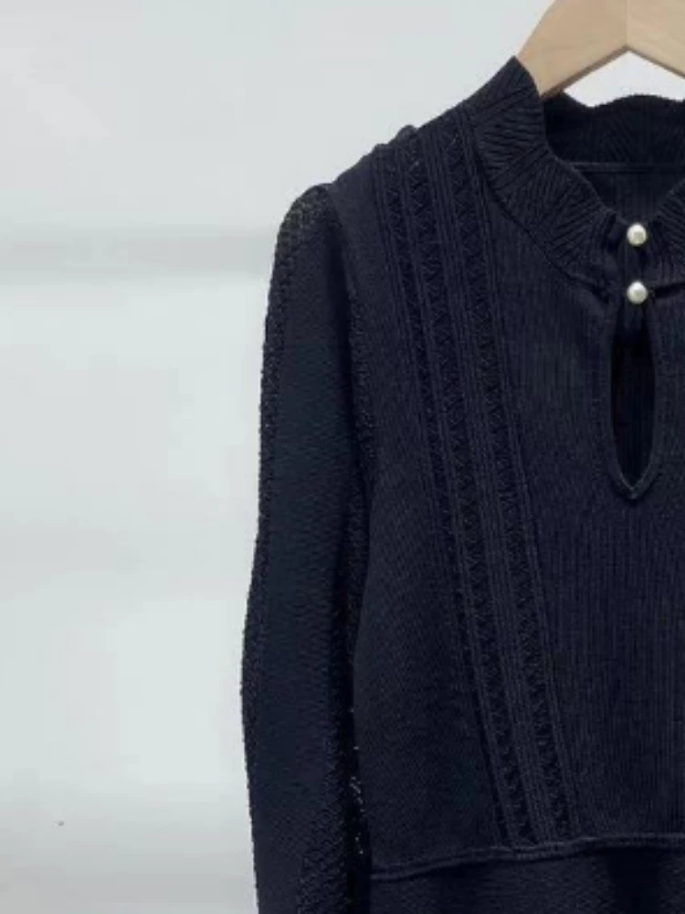 

Женское трикотажное платье-мини с круглым вырезом и рукавами-фонариками