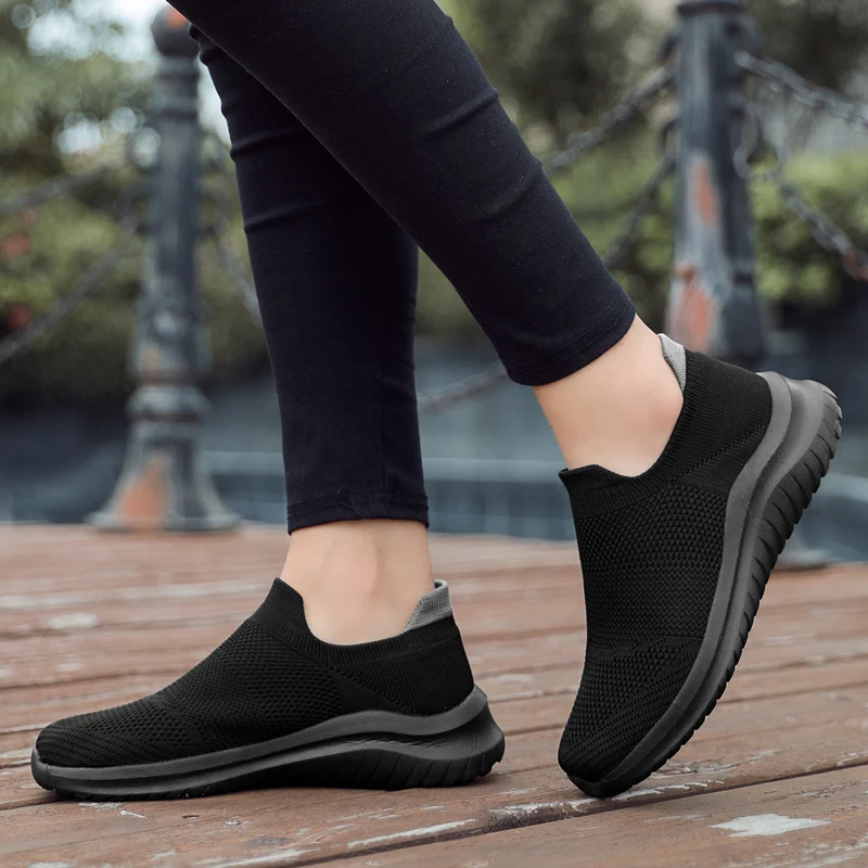 Men Women Sneakers Comfortable Walking Shoes Outdoor Knitted Loafers Casual Trekking Sports Shoes