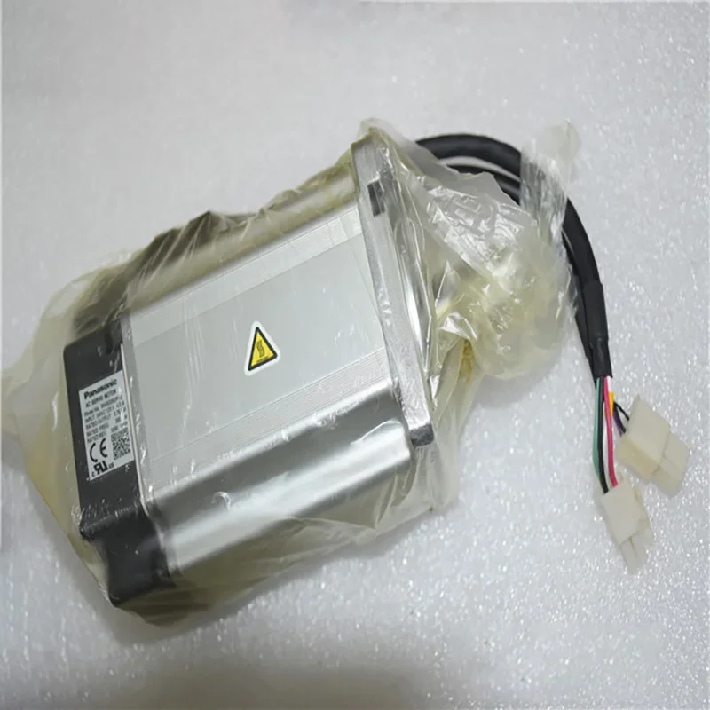 Фонарь управления Сервоприводом двигателя MSMD082P1S