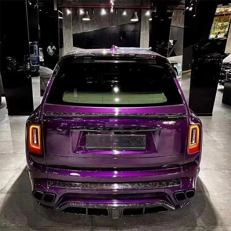 Комплект обвеса Cullinan Modified 2.5-го поколения из кованого карбона M-образной формы: передний и задний бамперы, боковые юбки, капот (art.: 3920da5847bdc) - 3920da5847bdc