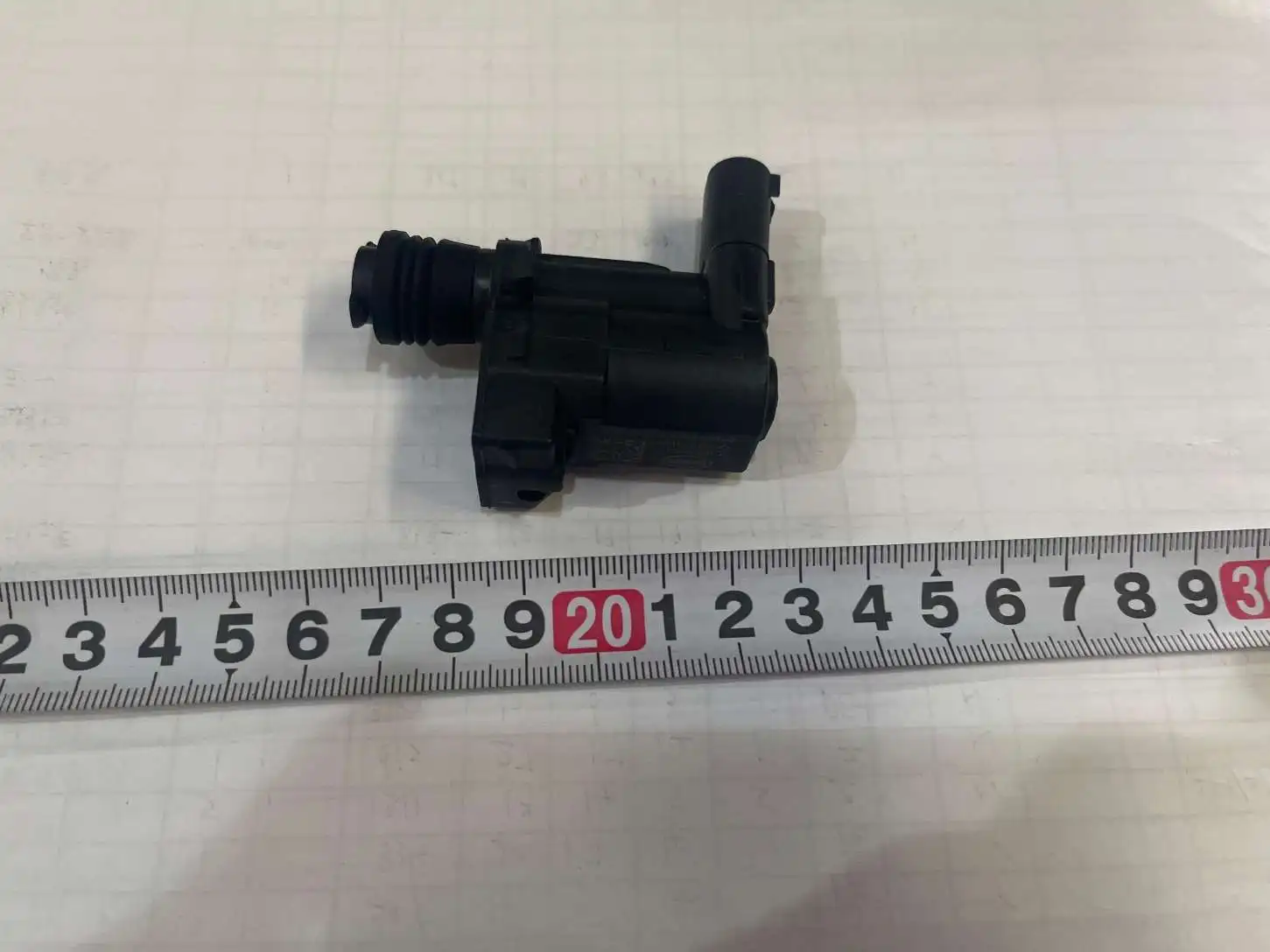 

Для привода капота BYD Atto 3, TA- 3787100 H