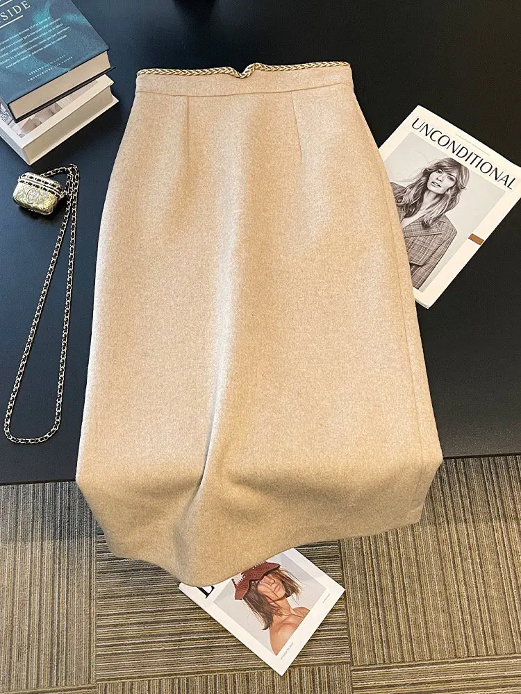 Костюм твидовый женский персиковый из пиджака и юбки с высокой талией