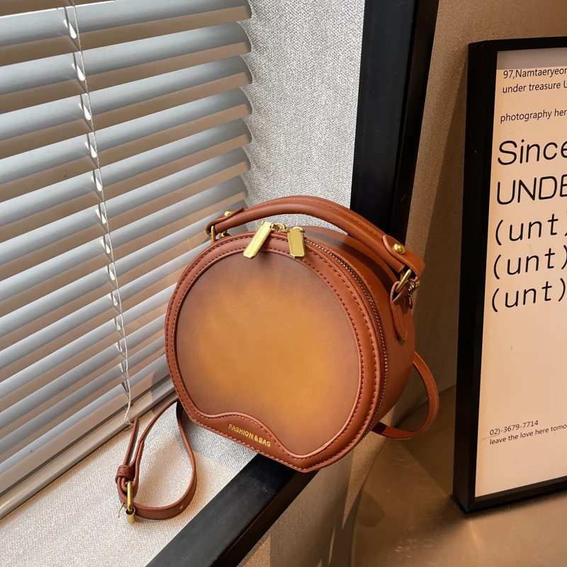 

Vintage Style Round Handbags For Women 2022 Autumn New Luxury Designer Handbag Gradient Color Big Capacity Crossbody Bag Female