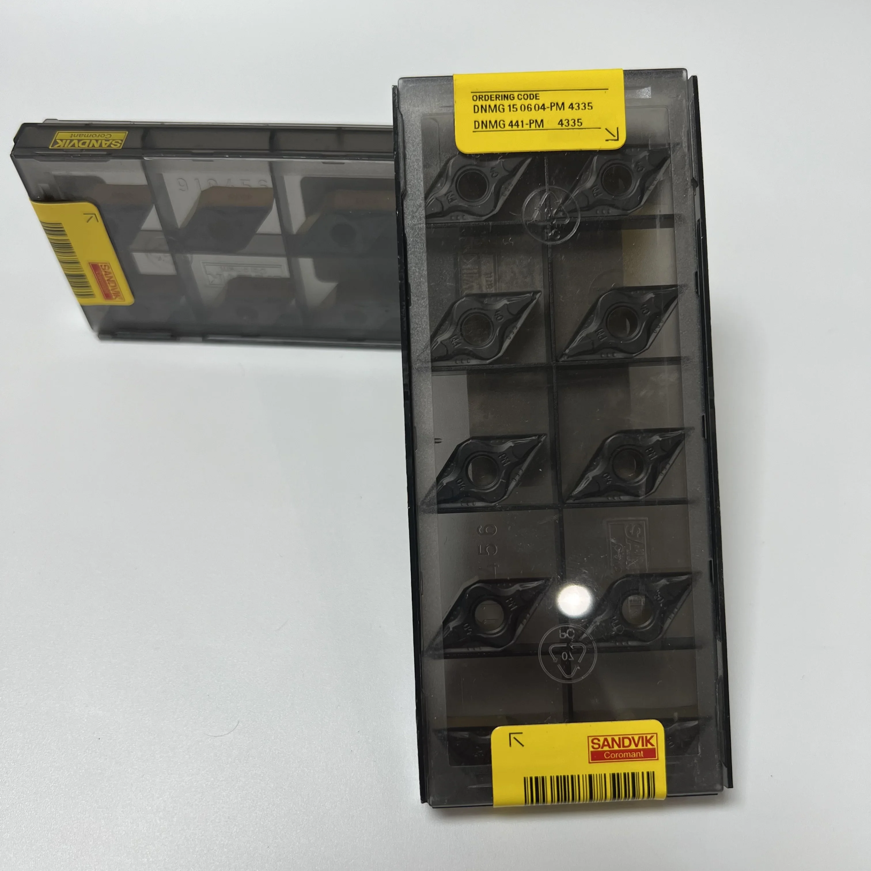 Лезвие из сплава DNMG 15 06 04-PM 4335