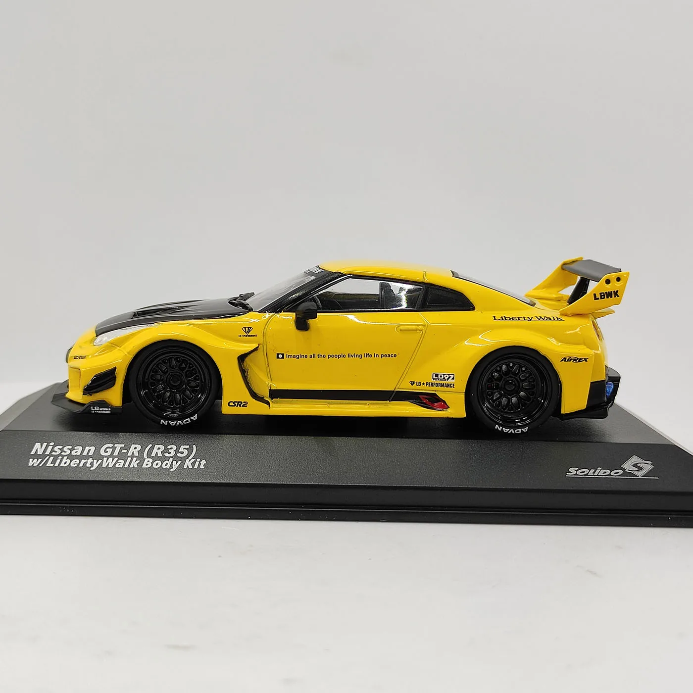 Фото Модель автомобиля SOLIDO S GT-R R35, масштаб 1:43, желтый цвет, литая под давлением, из сплава №2