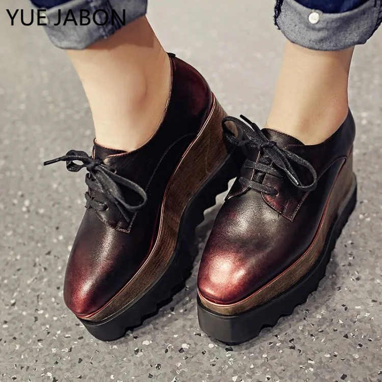 Кроссовки женские из натуральной кожи на платформе