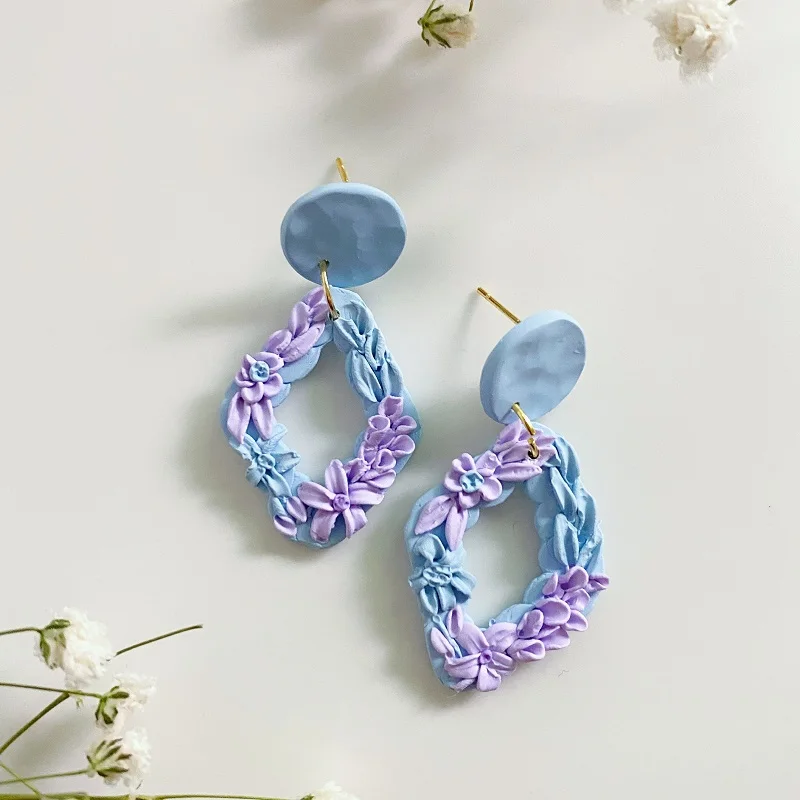 

Новинка 2022, модные Висячие серьги для женщин и девушек, Простые Модные глиняные Подвесные серьги ручной работы, ювелирные изделия, аксессуа...