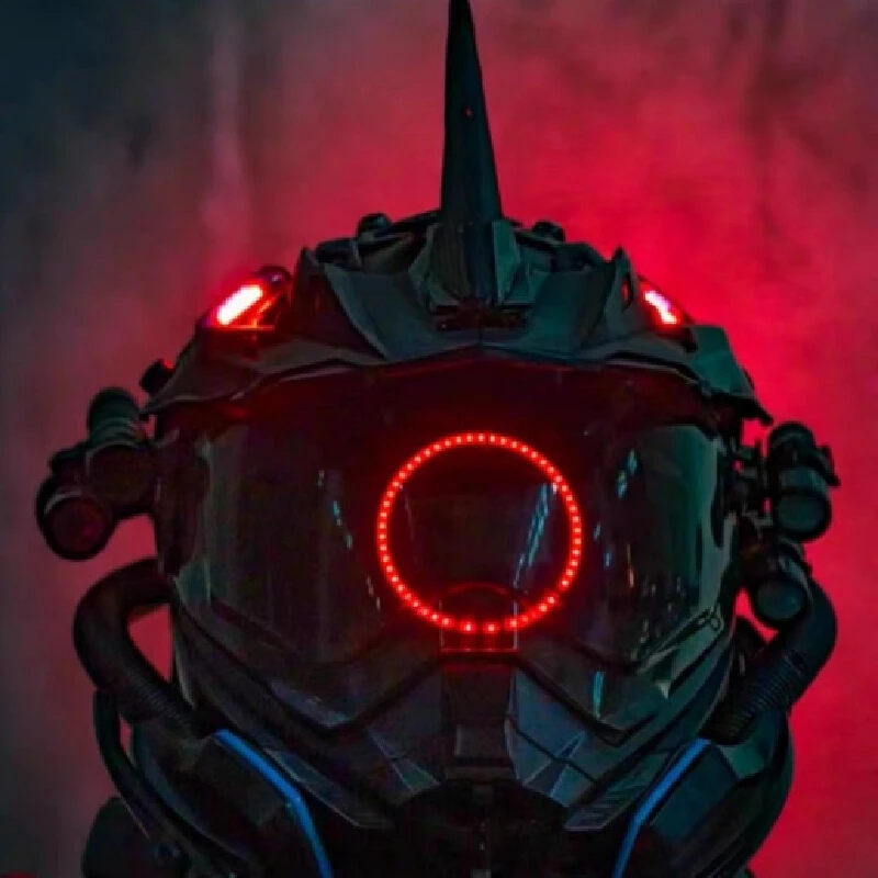 Шлем серии Kirin Helmet Cyber Hero поддерживает модификацию и в настоящее время две версии: