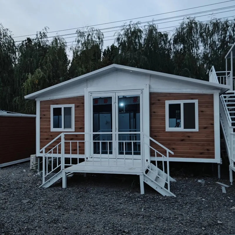 Строительный складной контейнерный дом