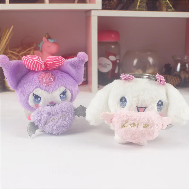 

Sanrio Kuromi Cinnamoroll Милая мультяшная плюшевая подвеска мягкая набивная милая плюшевая подвеска в форме сердца