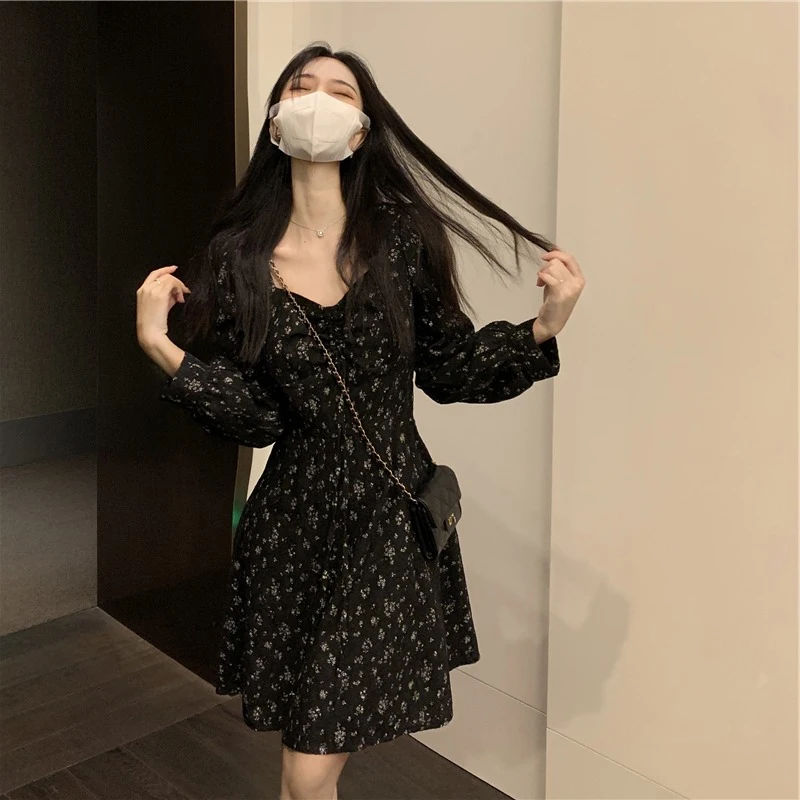 

Black Floral Print Long Sleeve Women Dresses Streetwear 2022 New Summer Autumn French Style Square Collar Gentle Female Vestidos