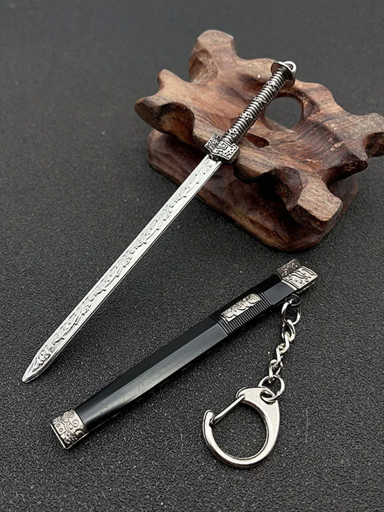 Множество моделей металлических ножек знаменитых древних мечей брелок-подвеска