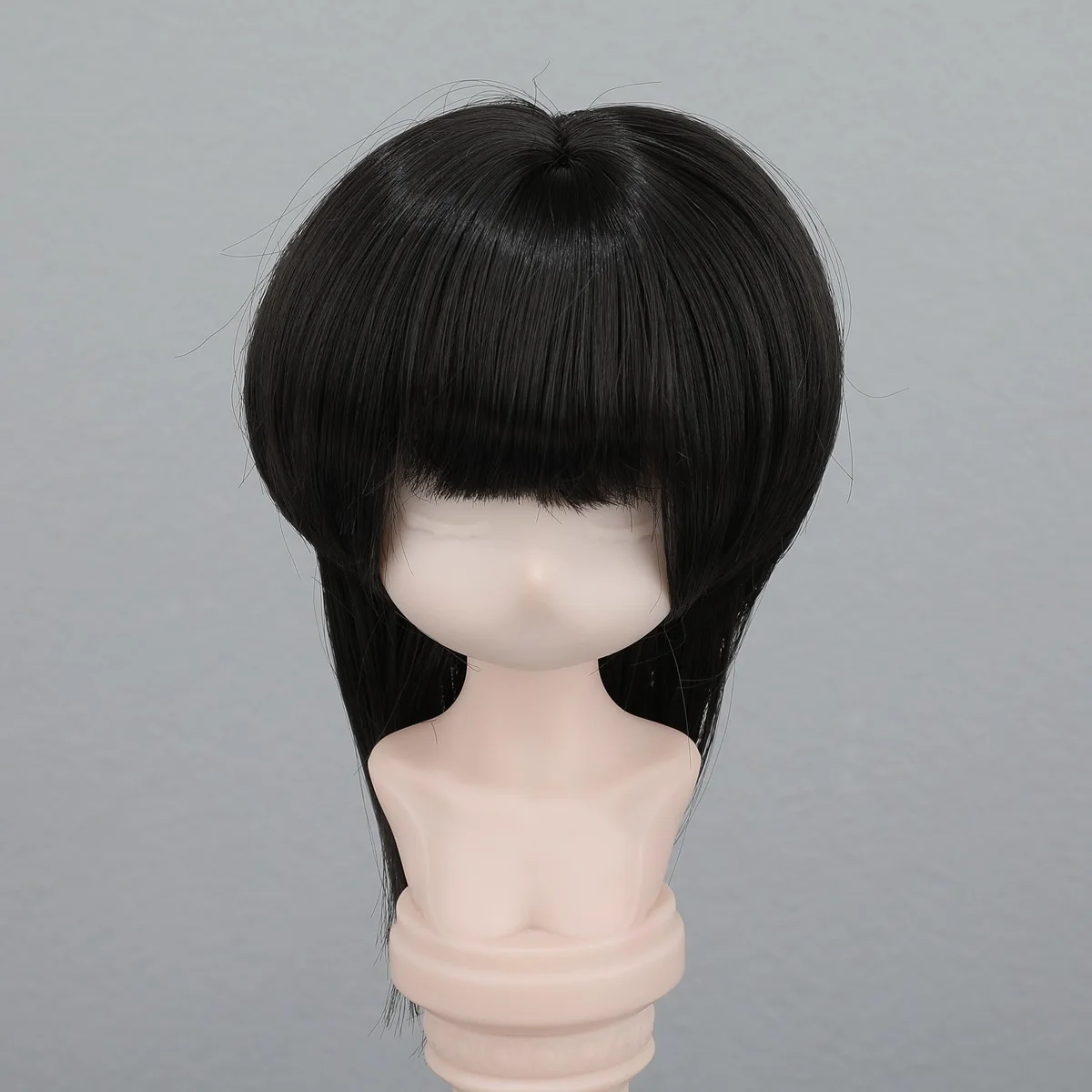 Фото Парик для куклы BJD 1/3 / 1/6, серебристо-серый, с короткими волосами в стиле волчьего хвоста, для косплея и DIY-макияжа, с основой для парика. №5