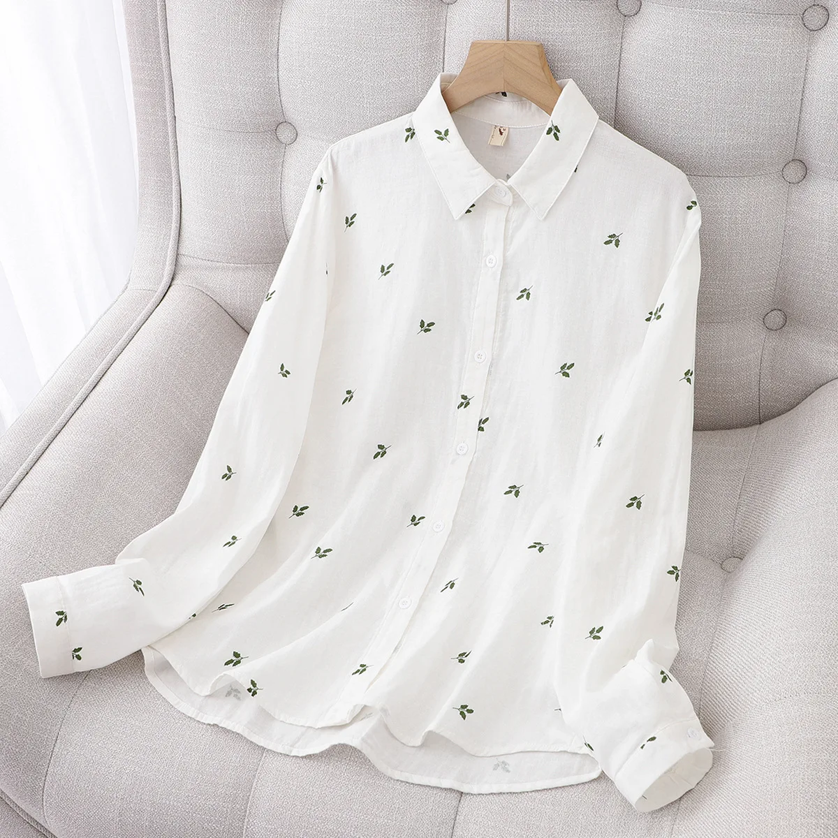 

2022 New Ladies Leaf Print Cotton Yarn Women Blouse and Tops Casual Long Sleeve Shirts Elegant Women White Shirt Clothes Blusas