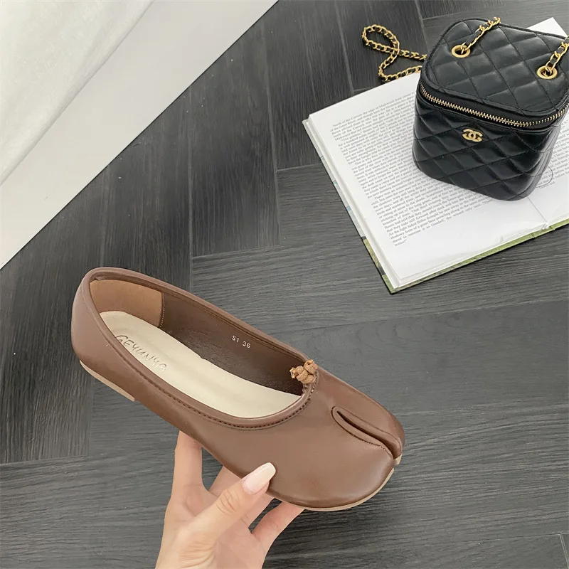ippeum Split Toe Flat Shoes Women Mary Janes Designers Brand Dupe Tabi Shoes Loafers Lolita Dress Soft Ballets 2023 images - 6