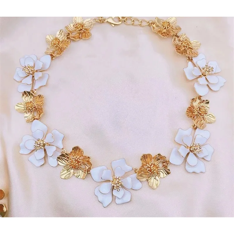 Ожерелье серьги высокого уровня в стиле ретро комплект с преувеличенным цветком