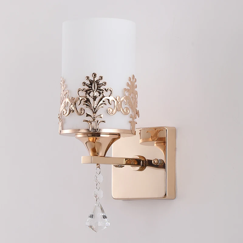 

Креативная современная простая светодиодная Хрустальная настенная лампа для спальни прикроватный Светильник Коридор Европейский фон для гостиной Фотообои