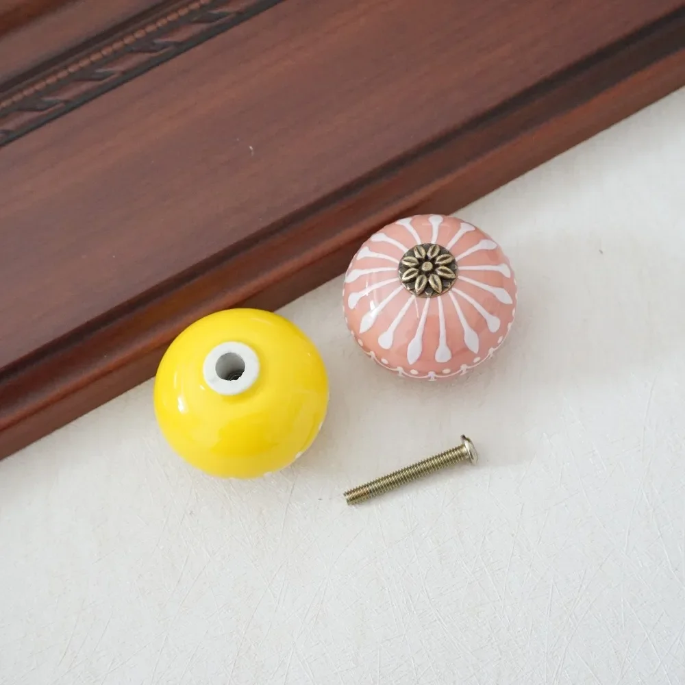 Керамические ручки для мебели