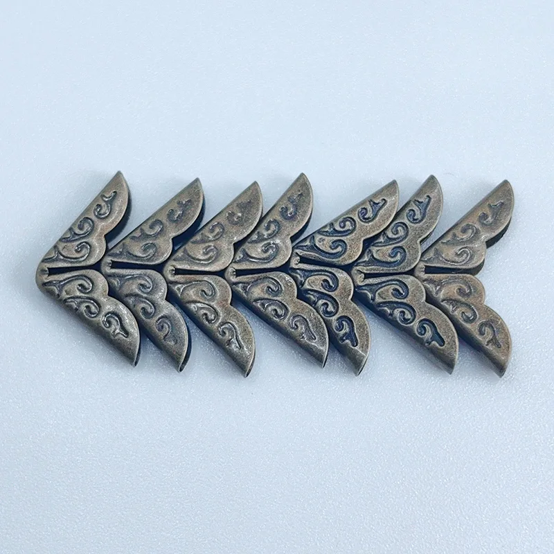 50 шт. бронзовые Защитные уголки для книг 14 х14х3 мм