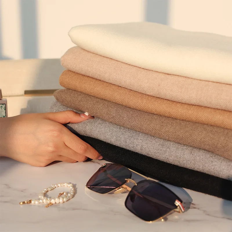 

Новинка 2022, красный шарф для ежегодного собрания, китайский красный кашемировый шарф, сохраняющий тепло Модный корейский шарф с бахромой