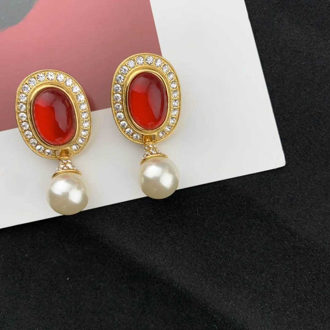 

Fashion vintage red Zircon pearl earrings