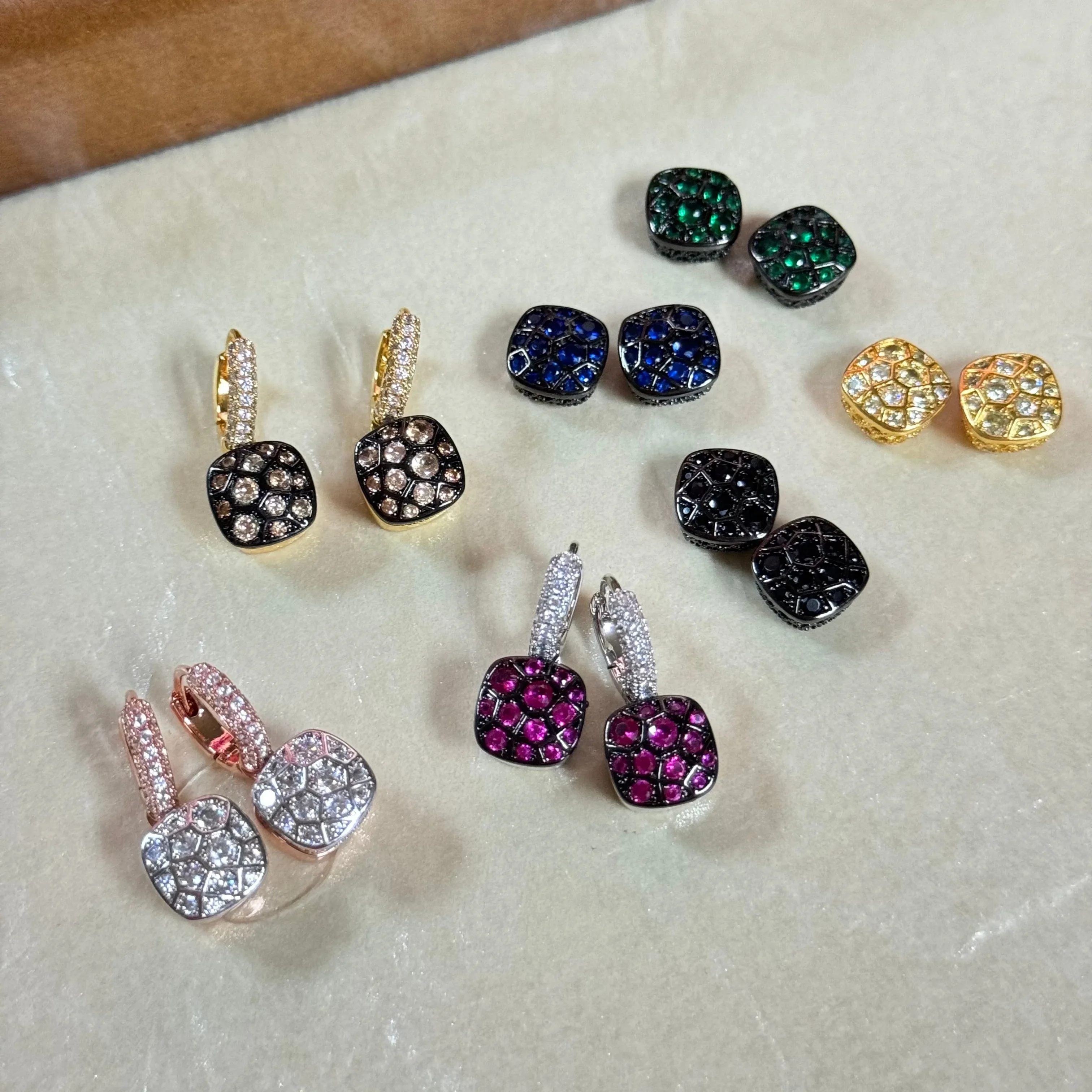Фото 10,6 мм сотовые серьги с инкрустацией, красочный циркон для женщин, синие, шампанское, зеленые, квадратные серьги, модные женские ювелирные изделия, подарок №1
