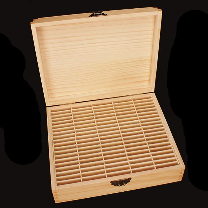 Деревянная шкатулка для хранения монет 100 отделений стандартная с замком и