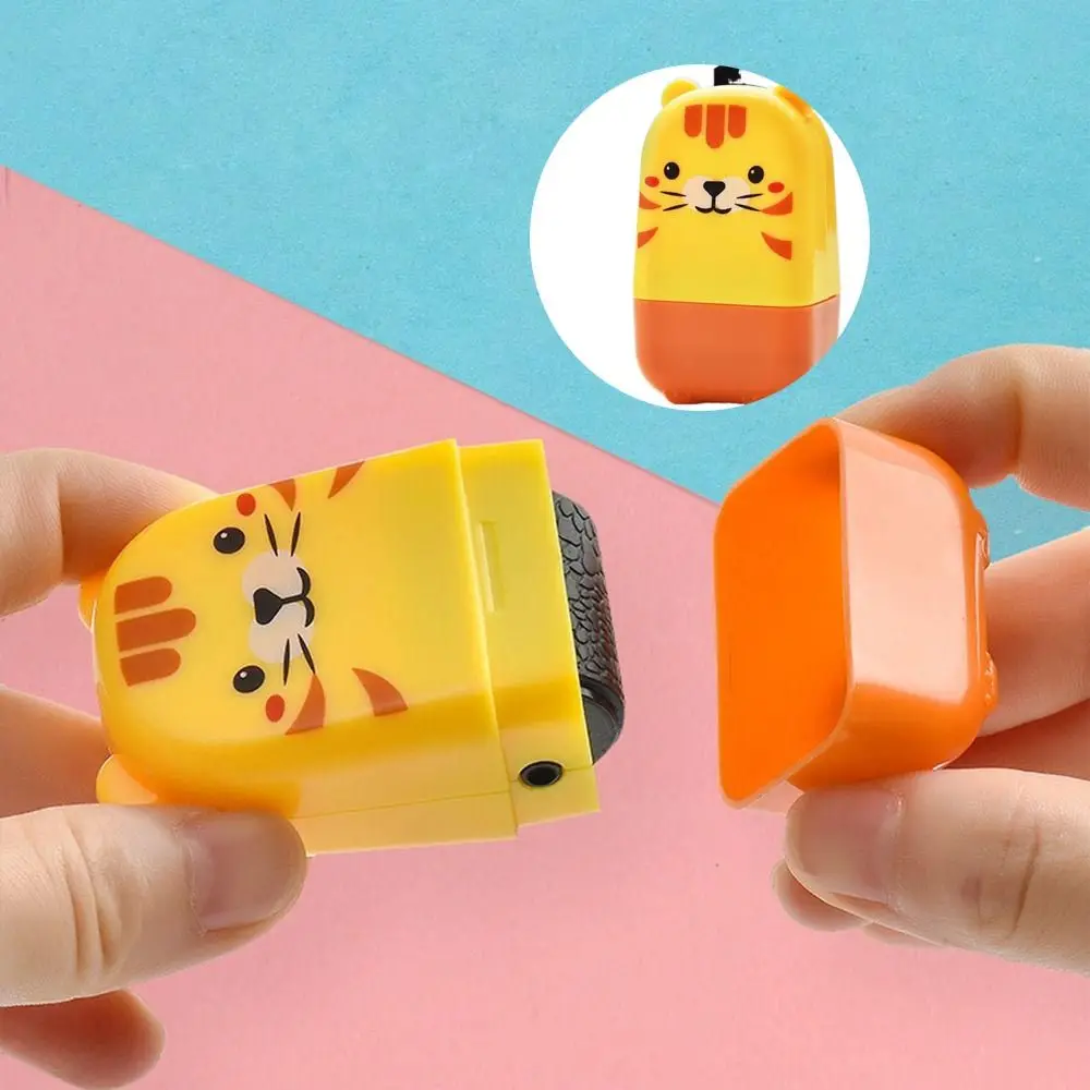 

Portable 3 Color Rolling Privacy Seal Cartoon Animal Shape Confidential Seal Identity Protection Security Stamp Roller