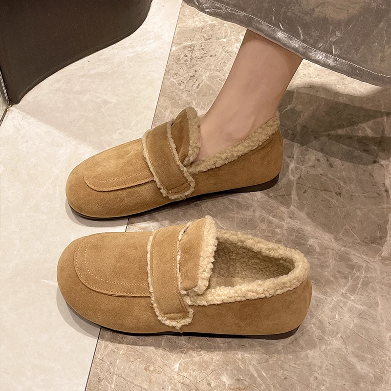 Зимняя обувь женские слипоны осенние повседневные кроссовки лоферы на меху